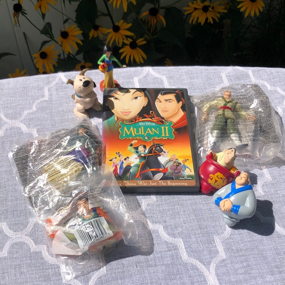 DISNEY Mulan lot of 7 action figures toys , some NEW & MULAN II DVD movie